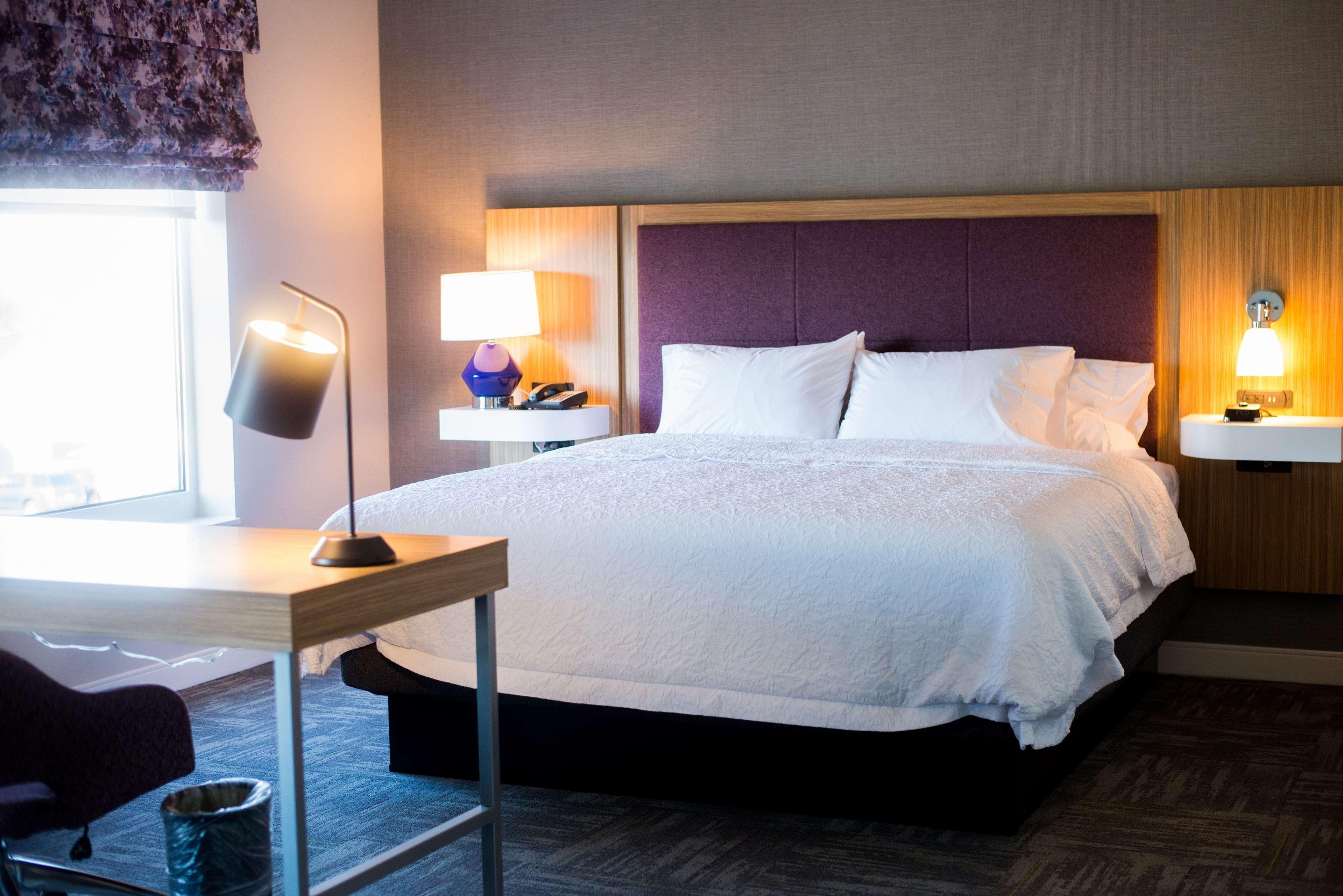 Hampton Inn & Suites Warrington Horsham Exteriör bild