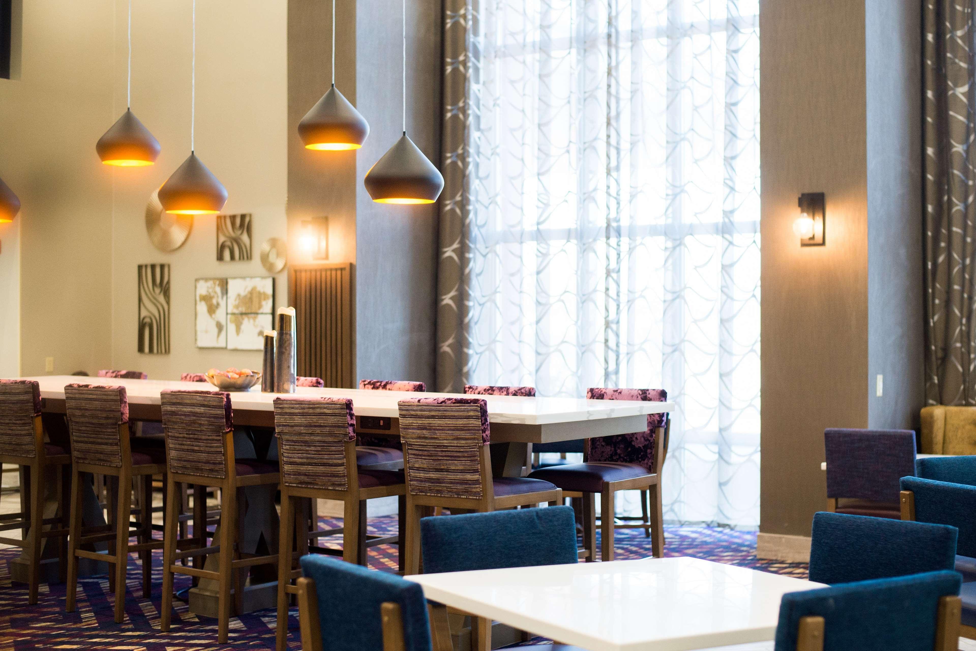 Hampton Inn & Suites Warrington Horsham Exteriör bild