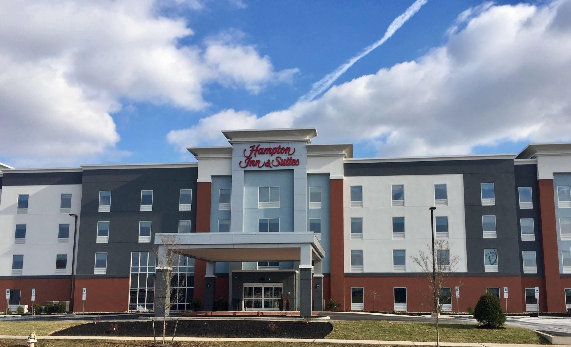 Hampton Inn & Suites Warrington Horsham Exteriör bild